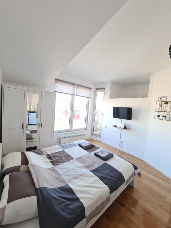 Jordan Apartment - City Center Belgrado Esterno foto